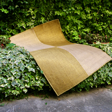 Load image into Gallery viewer, Bishop - Matière Collection