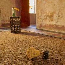 Load image into Gallery viewer, Toucan Lamp 80s - Yellow/ Green