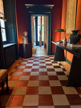 Load image into Gallery viewer, Damier Rug - Bone and Copper - Droulers Collezione