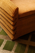 Load image into Gallery viewer, Treillage Rug - Emerald Green and Stainless Steel - Galerie Oasis Collection