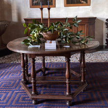 
                     
                       Load image into Gallery viewer, IN STOCK - Labyrinthe Rug - 315 x 265 cm - Galerie Oasis x Tapistelar
                     
                   