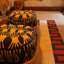 
                     
                       Load image into Gallery viewer, Hula Rug  -  Terracotta, Orange, Black, White  -  Galerie Oasis x Tapistelar
                     
                   